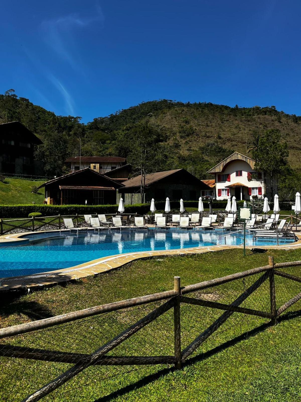 Fazenda Suica Le Canton Терезополіс Екстер'єр фото